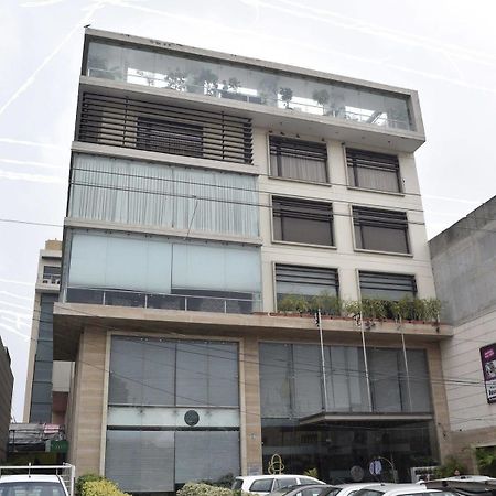 One Earth Avaas Hotel Amritsar Exterior foto
