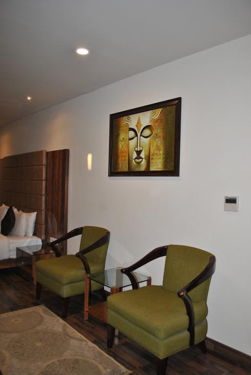 One Earth Avaas Hotel Amritsar Exterior foto