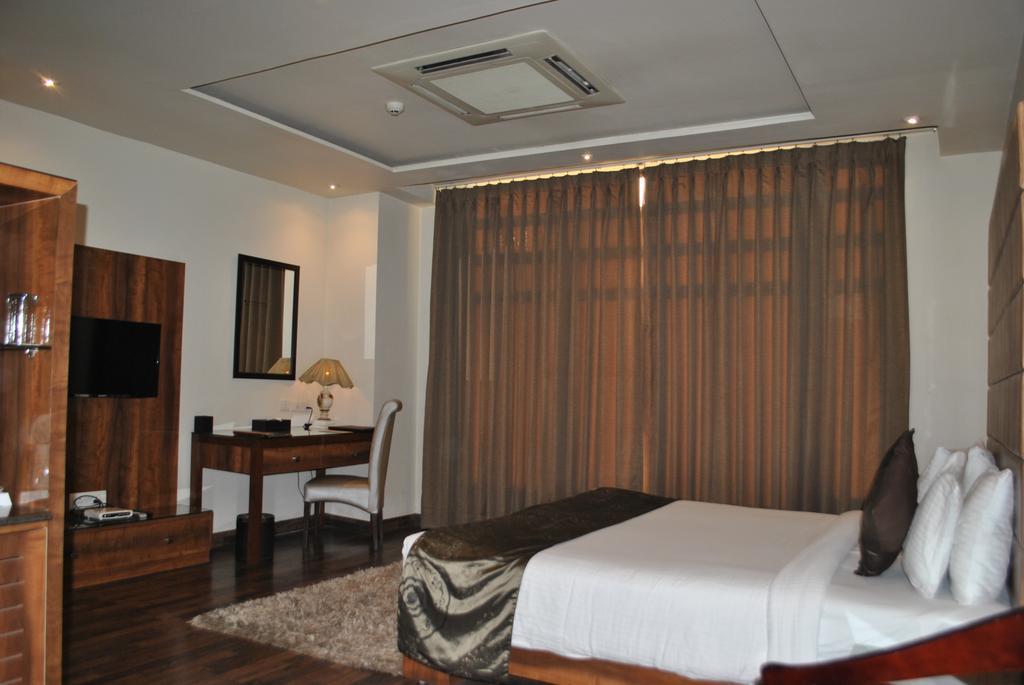 One Earth Avaas Hotel Amritsar Exterior foto