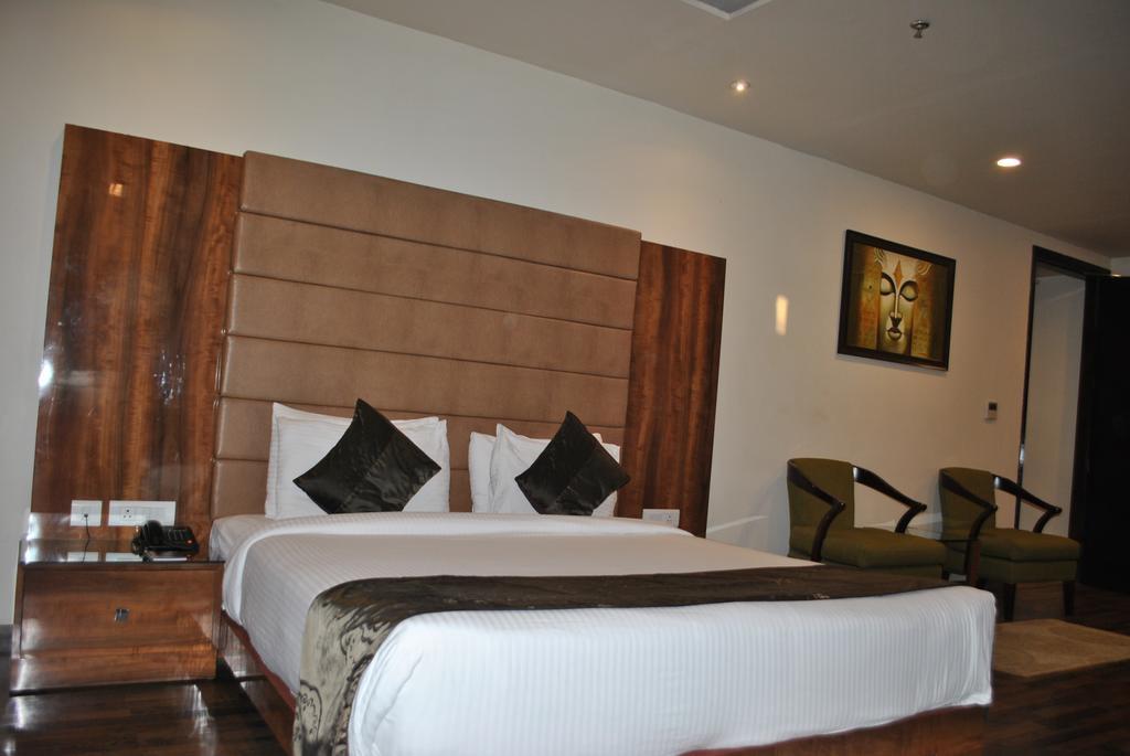 One Earth Avaas Hotel Amritsar Exterior foto