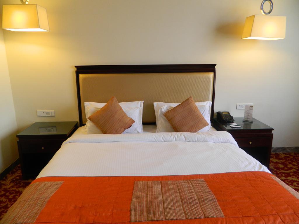 One Earth Avaas Hotel Amritsar Exterior foto