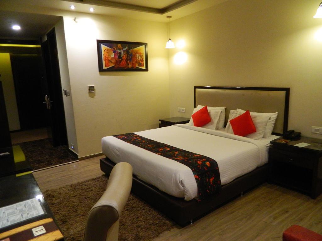 One Earth Avaas Hotel Amritsar Exterior foto