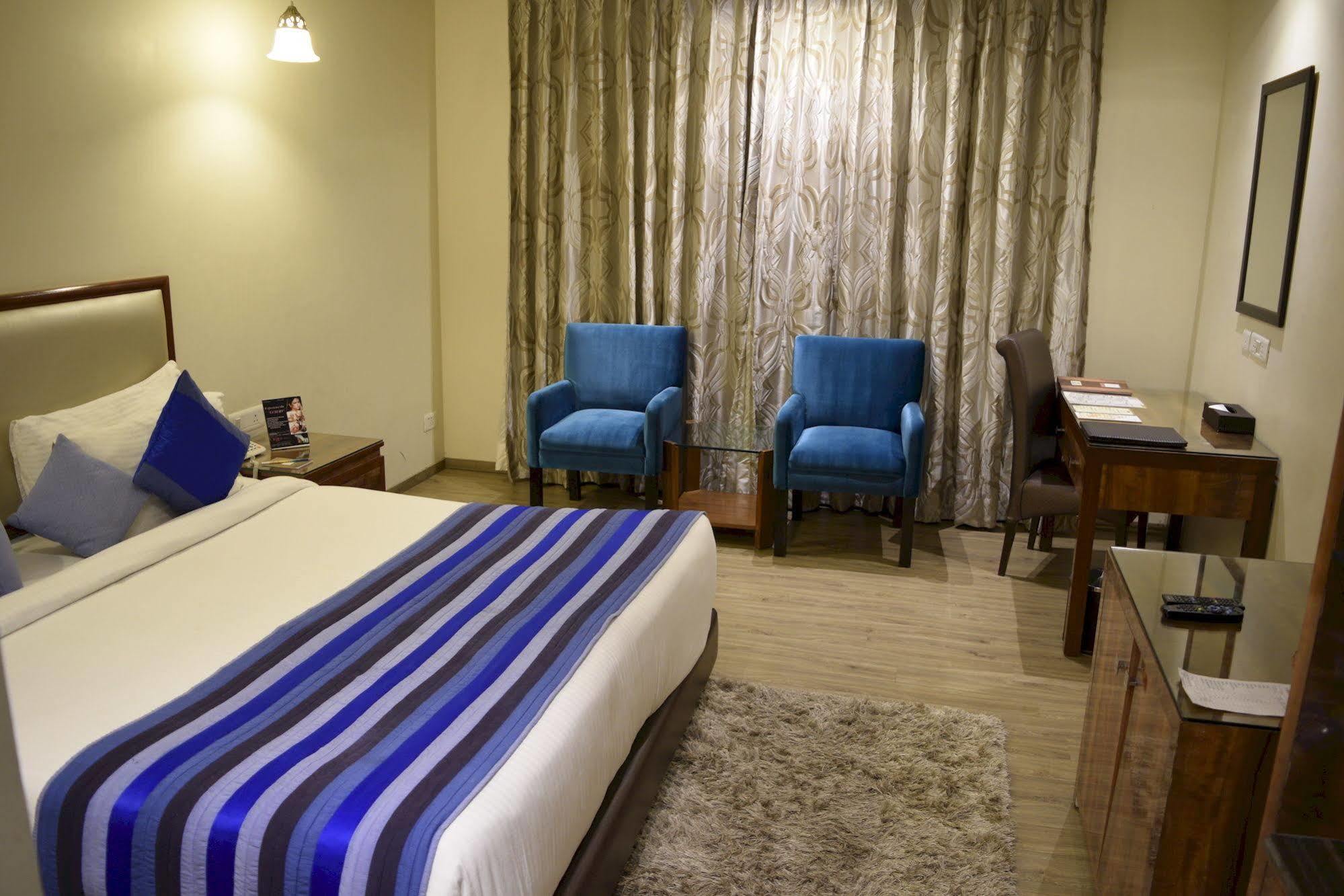 One Earth Avaas Hotel Amritsar Exterior foto