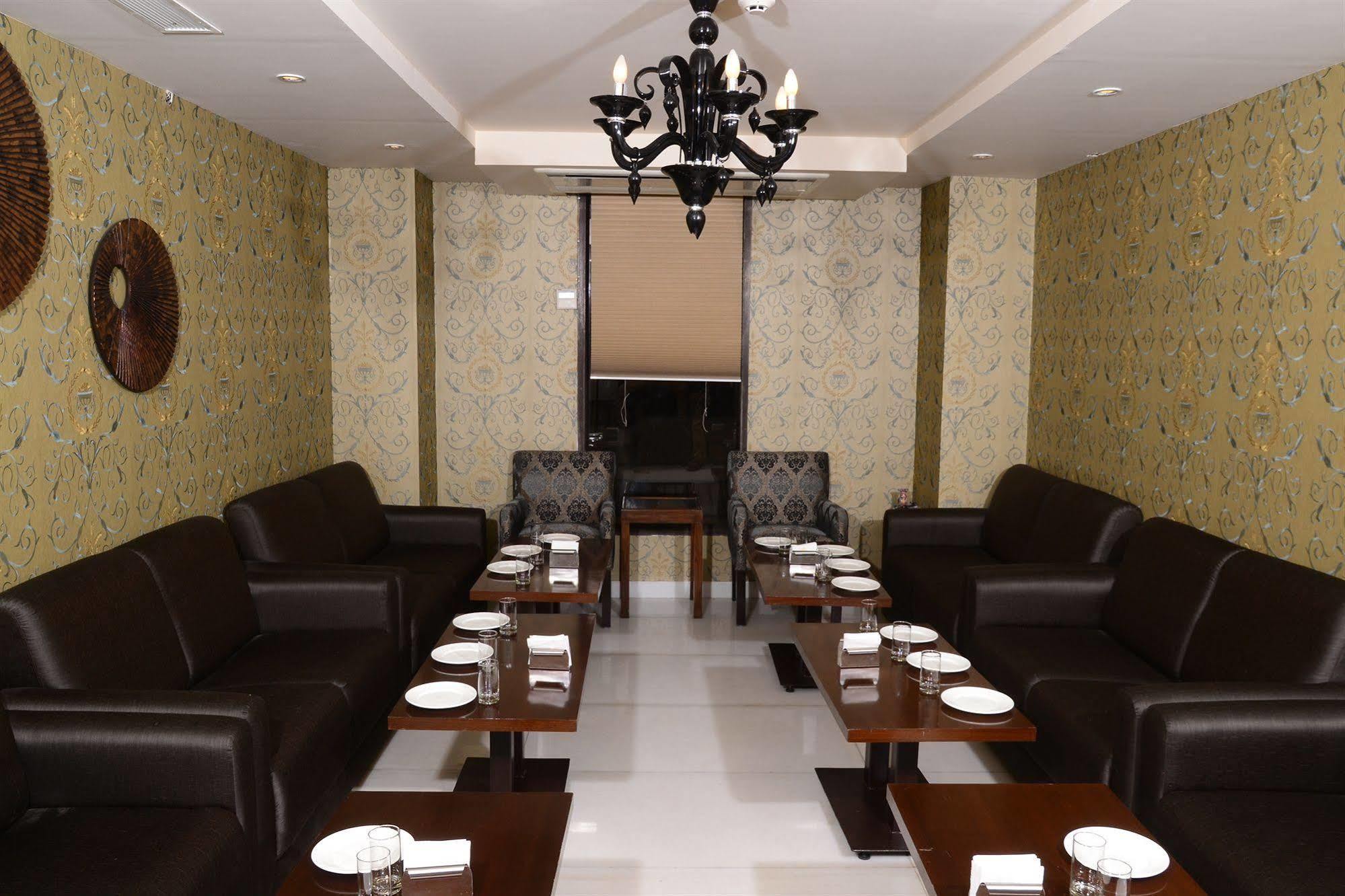 One Earth Avaas Hotel Amritsar Exterior foto